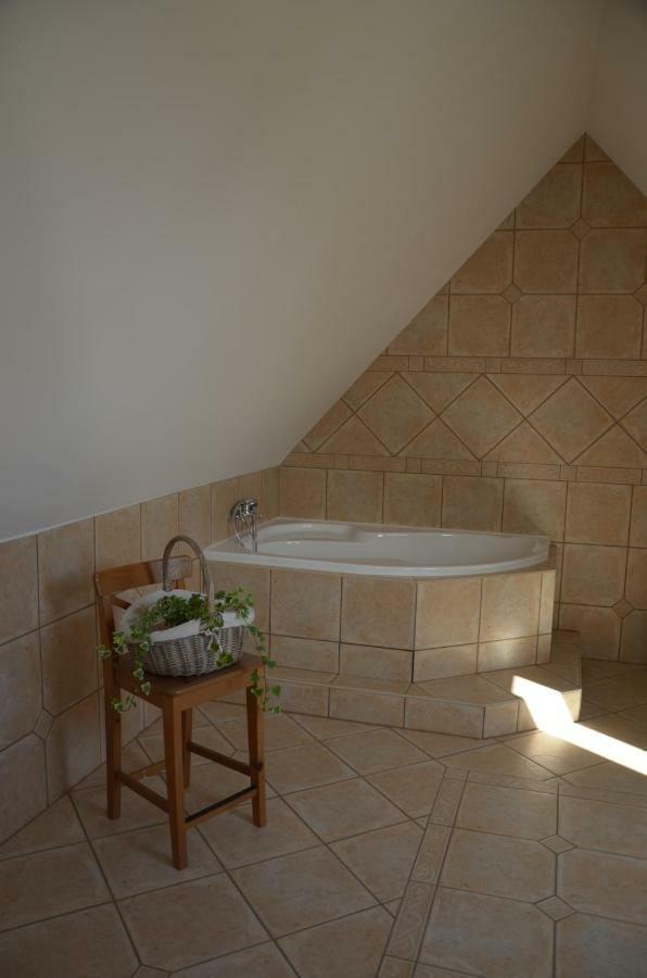 Apartamento Nocleharna Na Stodole Zdarky Exterior foto